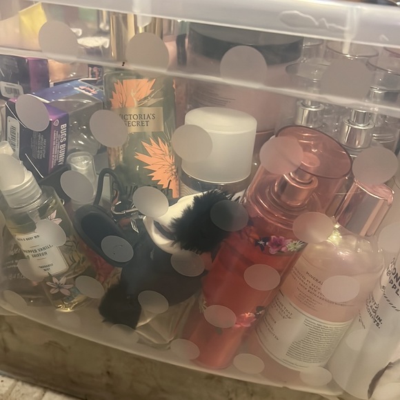 Bath&Body Works Haul *make offers* - Picture 5 of 6